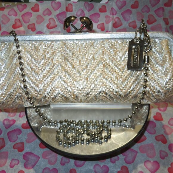 Coach 1941 Amanda Darcy Kiss lock Kisslock Woven Clutch on Crossbody Chain 13592
